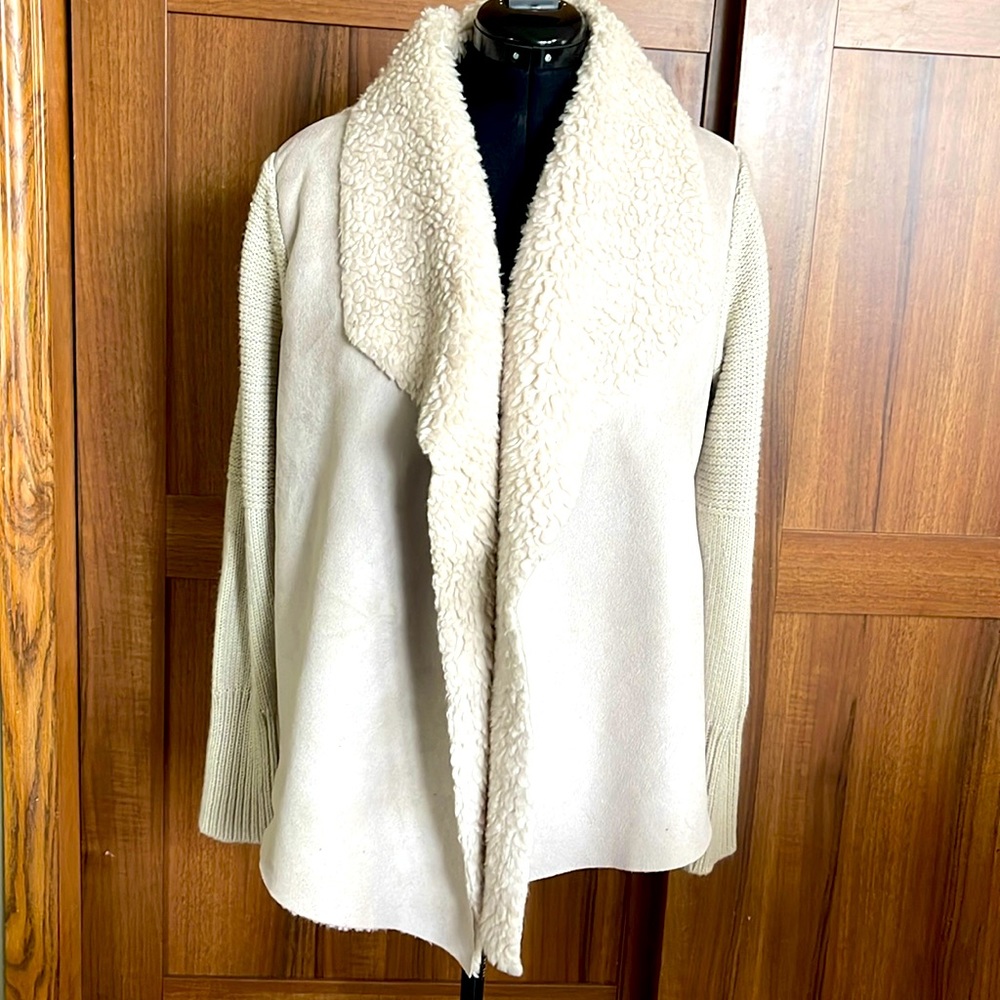 Woman’s Cartigan